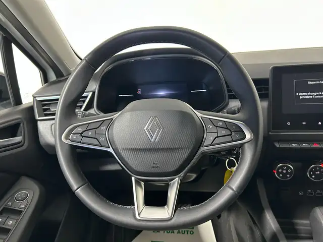 Renault Clio view 14