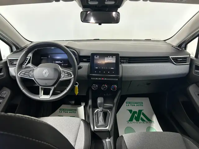 Renault Clio view 11