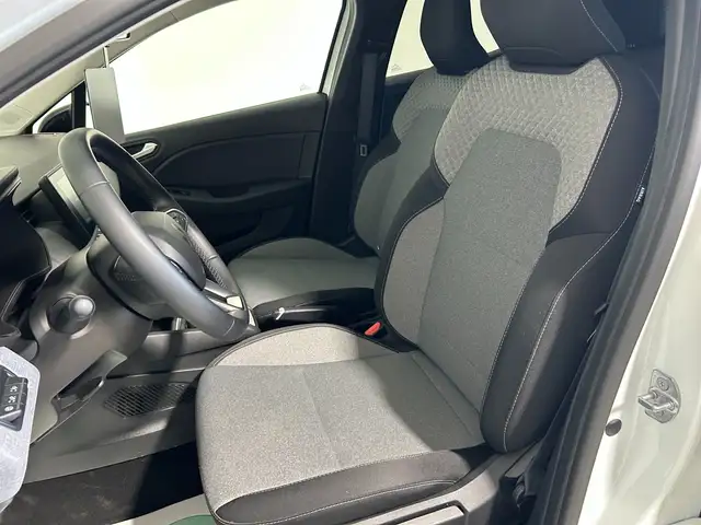 Renault Clio view 10