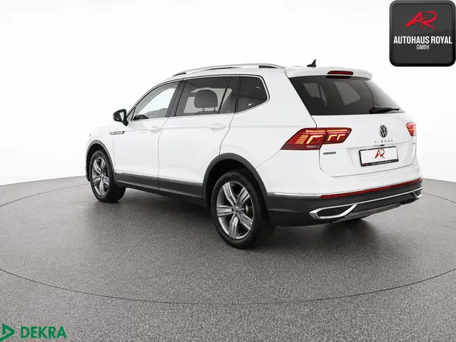 Volkswagen Tiguan Allspace view 3