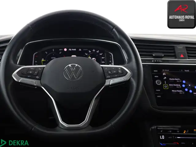 Volkswagen Tiguan Allspace view 15