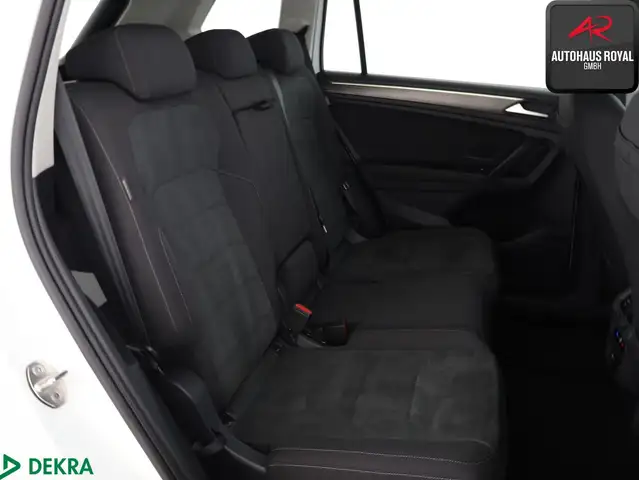 Volkswagen Tiguan Allspace view 12