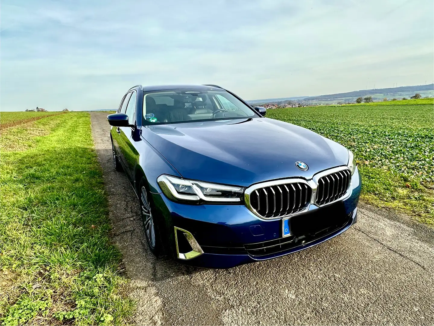 BMW 520 520 d Luxury Line Blau - 2