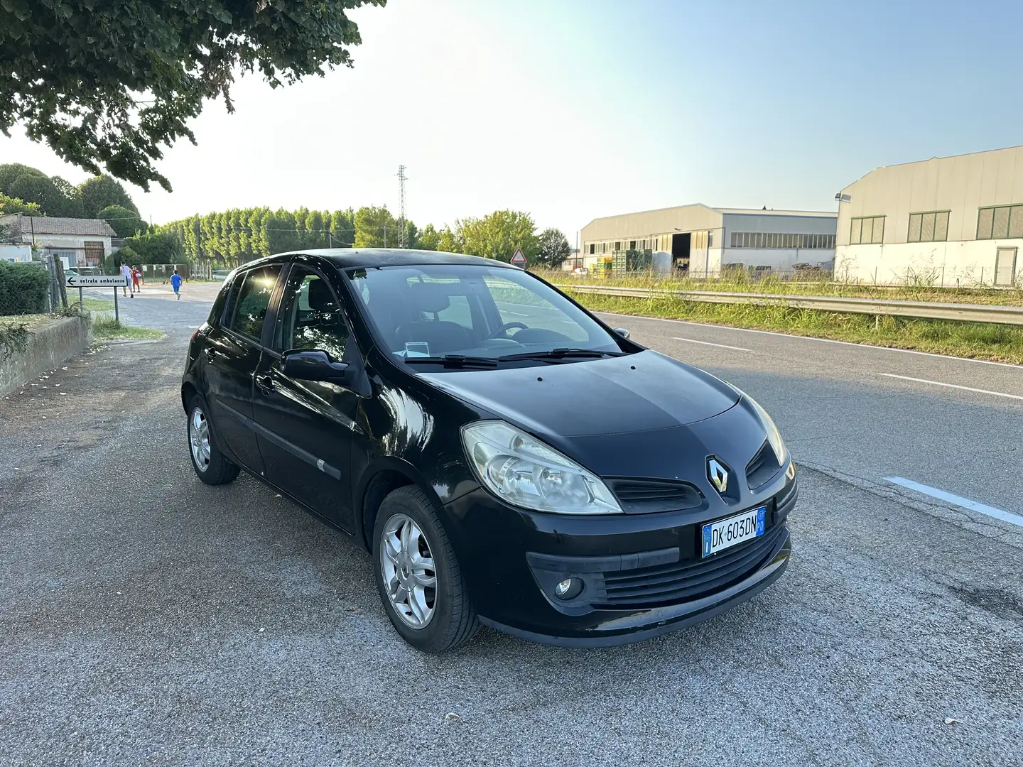Renault Clio Storia 5p 1.2 Confort Gpl - 1