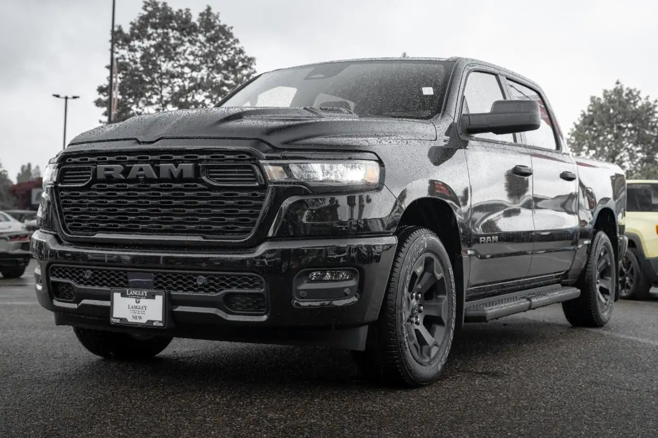 RAM 1500 снимка RAM 1500