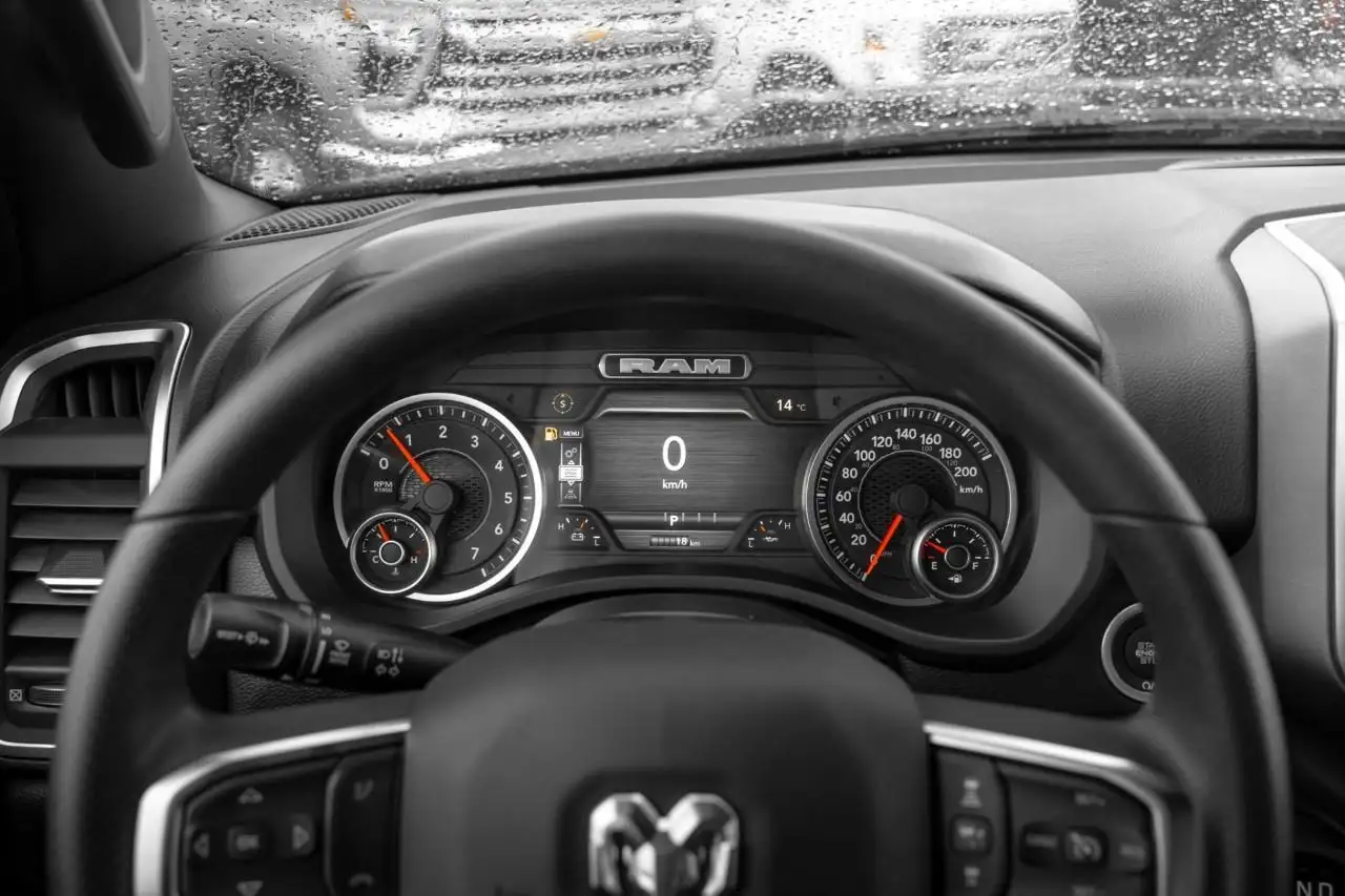 RAM 1500 снимка RAM 1500