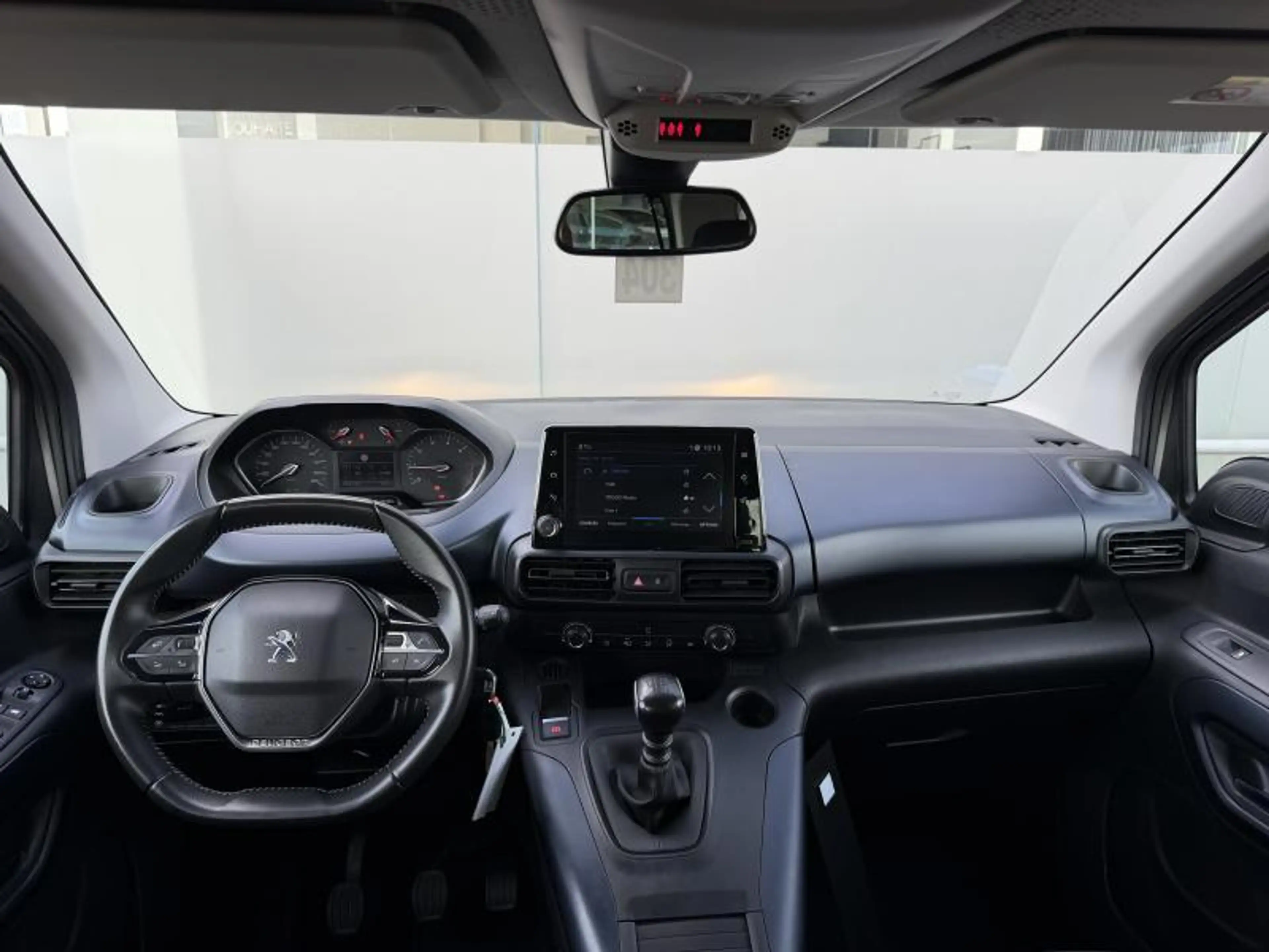 Peugeot Rifter ALLURE — photo 7