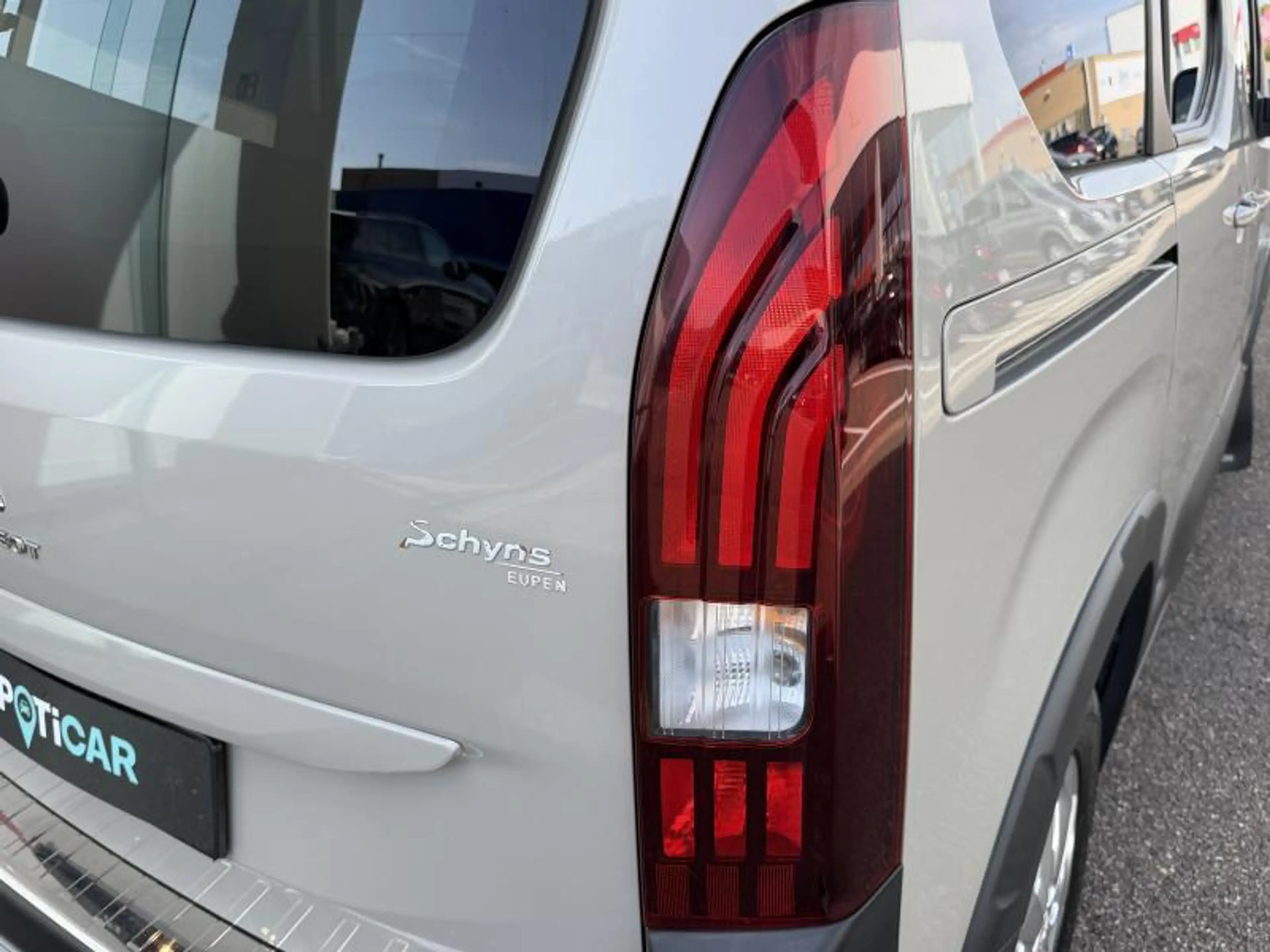 Peugeot Rifter ALLURE — photo 15