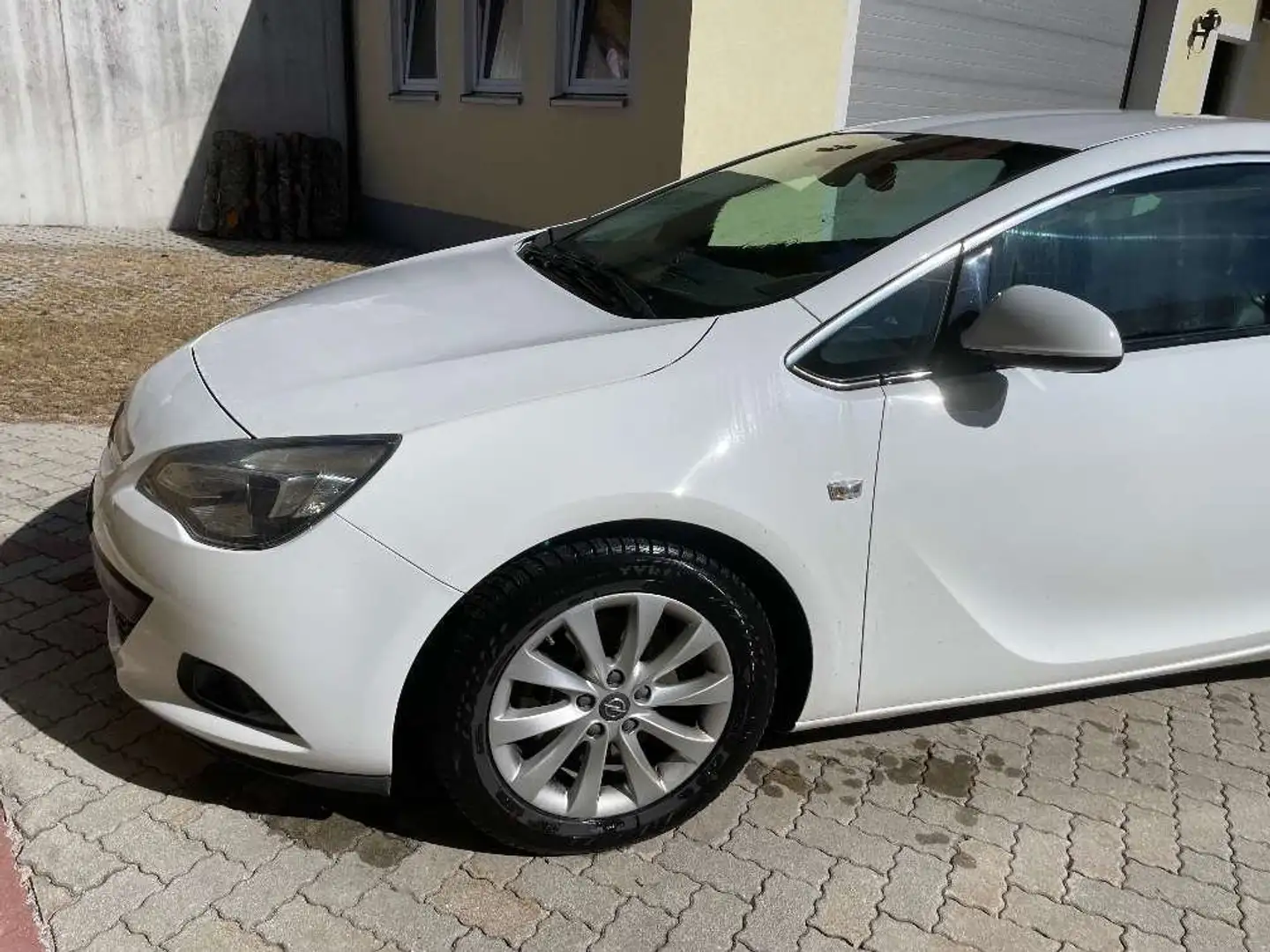 Opel Astra Astra GTC 1,4 Turbo Ecotec Sport Start/Stop System Biały - 1