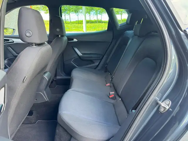 SEAT Arona view 12