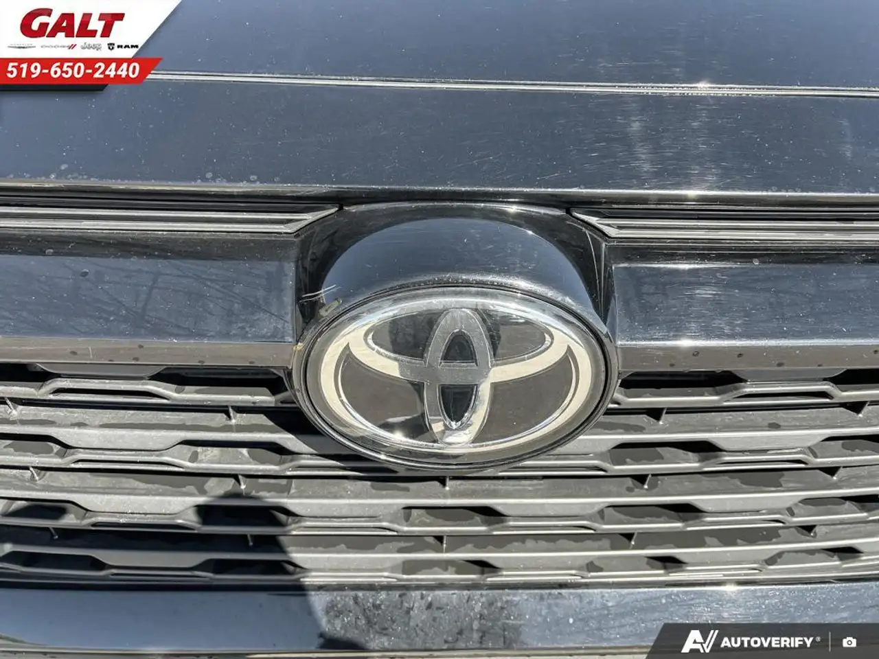 Toyota RAV 4 снимка Toyota RAV 4