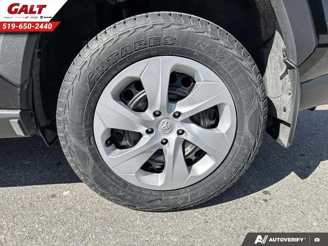 Toyota RAV 4 снимка Toyota RAV 4