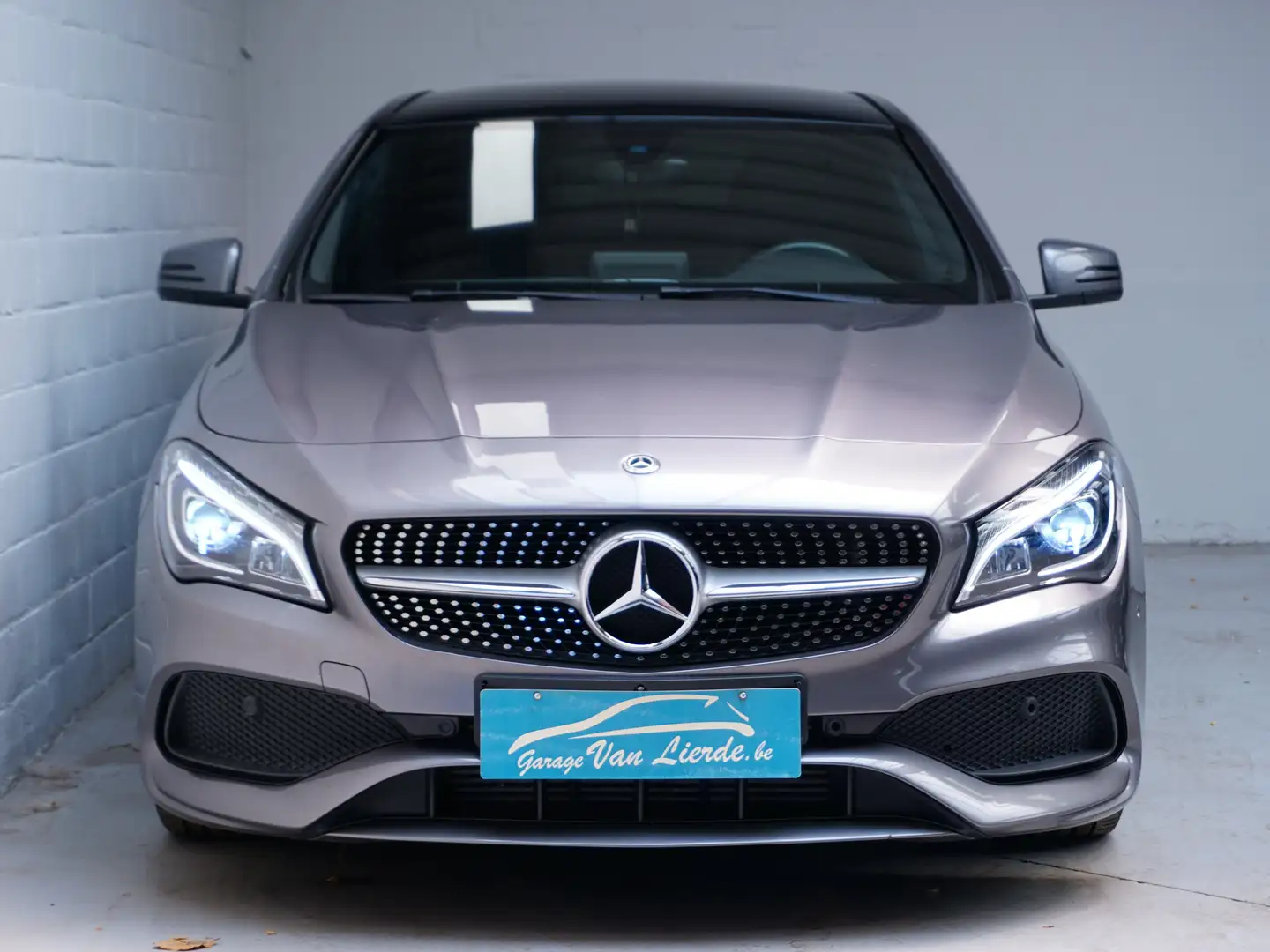 Mercedes-Benz CLA 180 CLA 180 d AMG Line - Pano schuifdak - Zetelvw -PDC Silber - 2