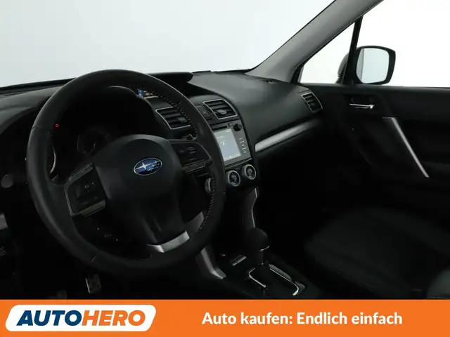 Subaru Forester view 11