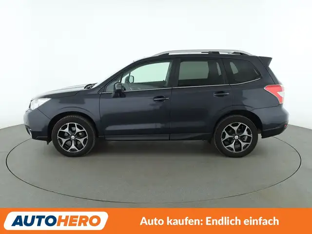 Subaru Forester view 3