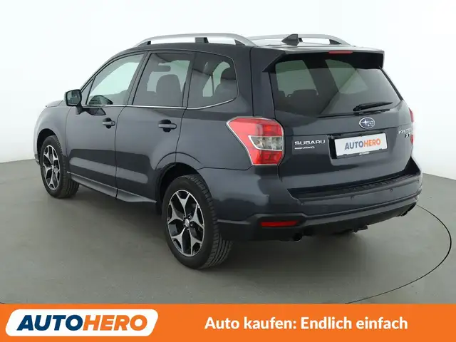 Subaru Forester view 4