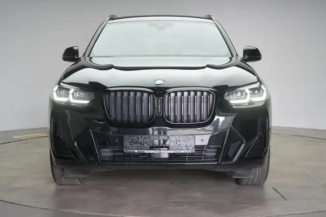 BMW X3 view 2
