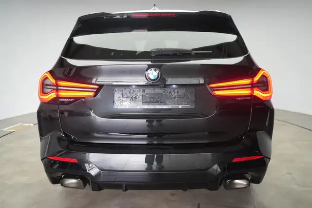 BMW X3 view 6