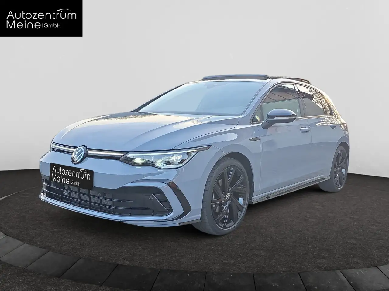 Volkswagen Golf Golf VIII Lim. R-Line*ACC*PANO*AHK*STHZ*LED*SHZ