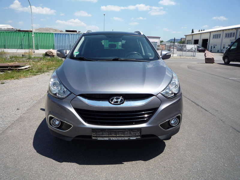 Hyundai iX35 Style 4WD*Gepflegt*Kamera*Sithzg Vorne+Hinten*LEDER — photo 2