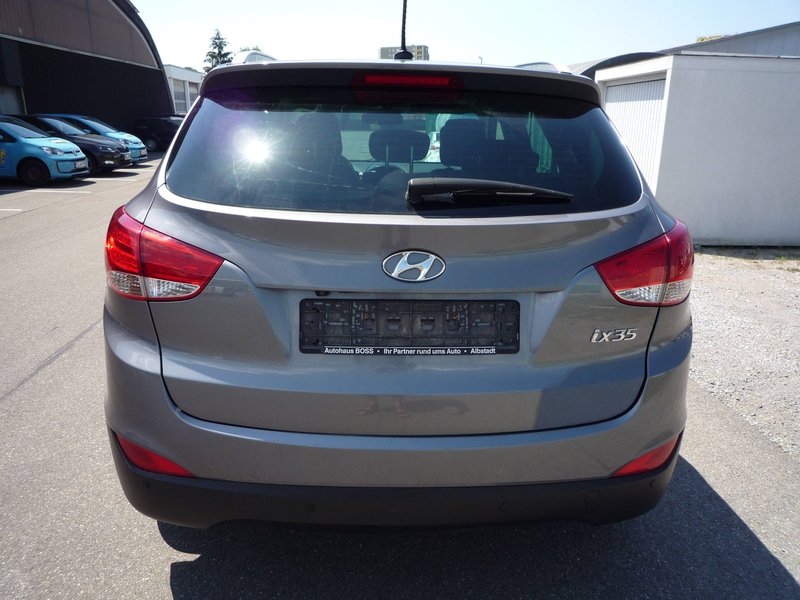 Hyundai iX35 Style 4WD*Gepflegt*Kamera*Sithzg Vorne+Hinten*LEDER — photo 4