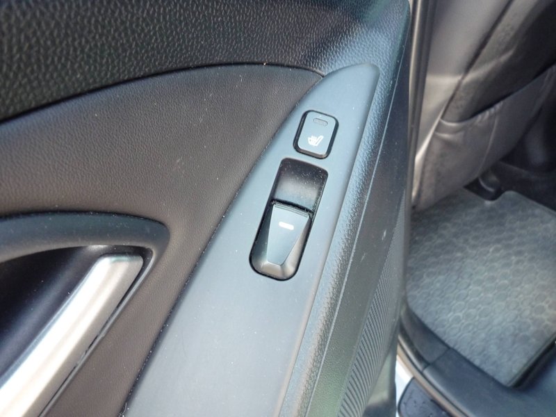 Hyundai iX35 Style 4WD*Gepflegt*Kamera*Sithzg Vorne+Hinten*LEDER — photo 15