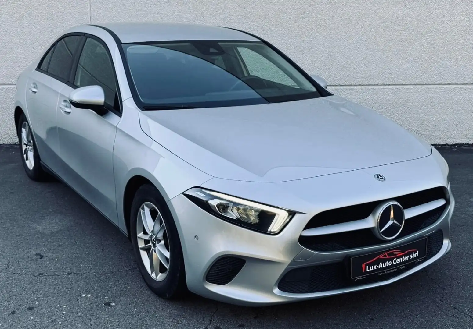 Mercedes-Benz A 180 A 180 d Business Solution Argent - 2
