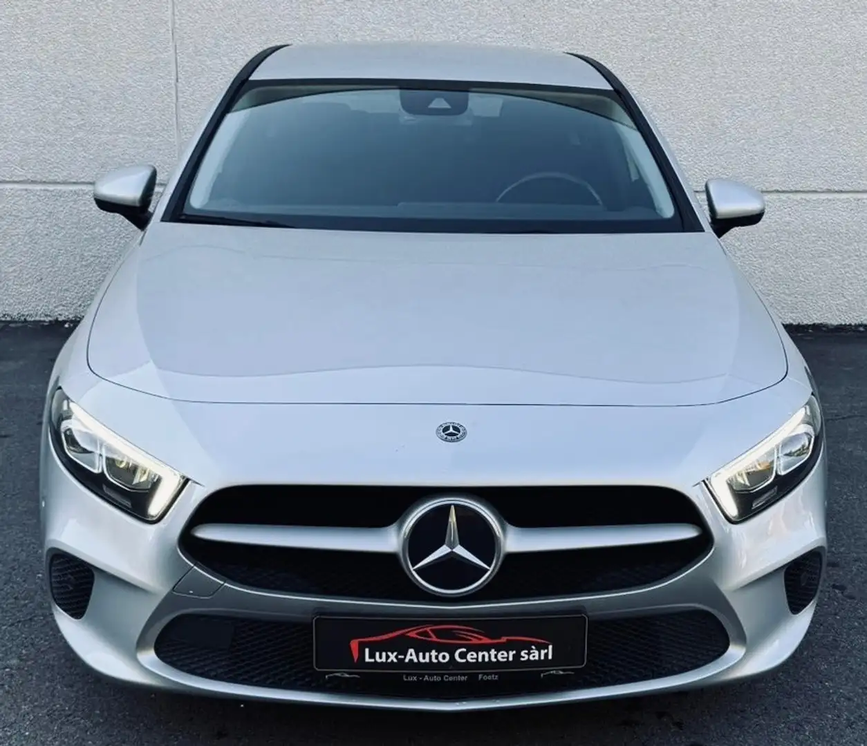 Mercedes-Benz A 180 A 180 d Business Solution Argent - 1