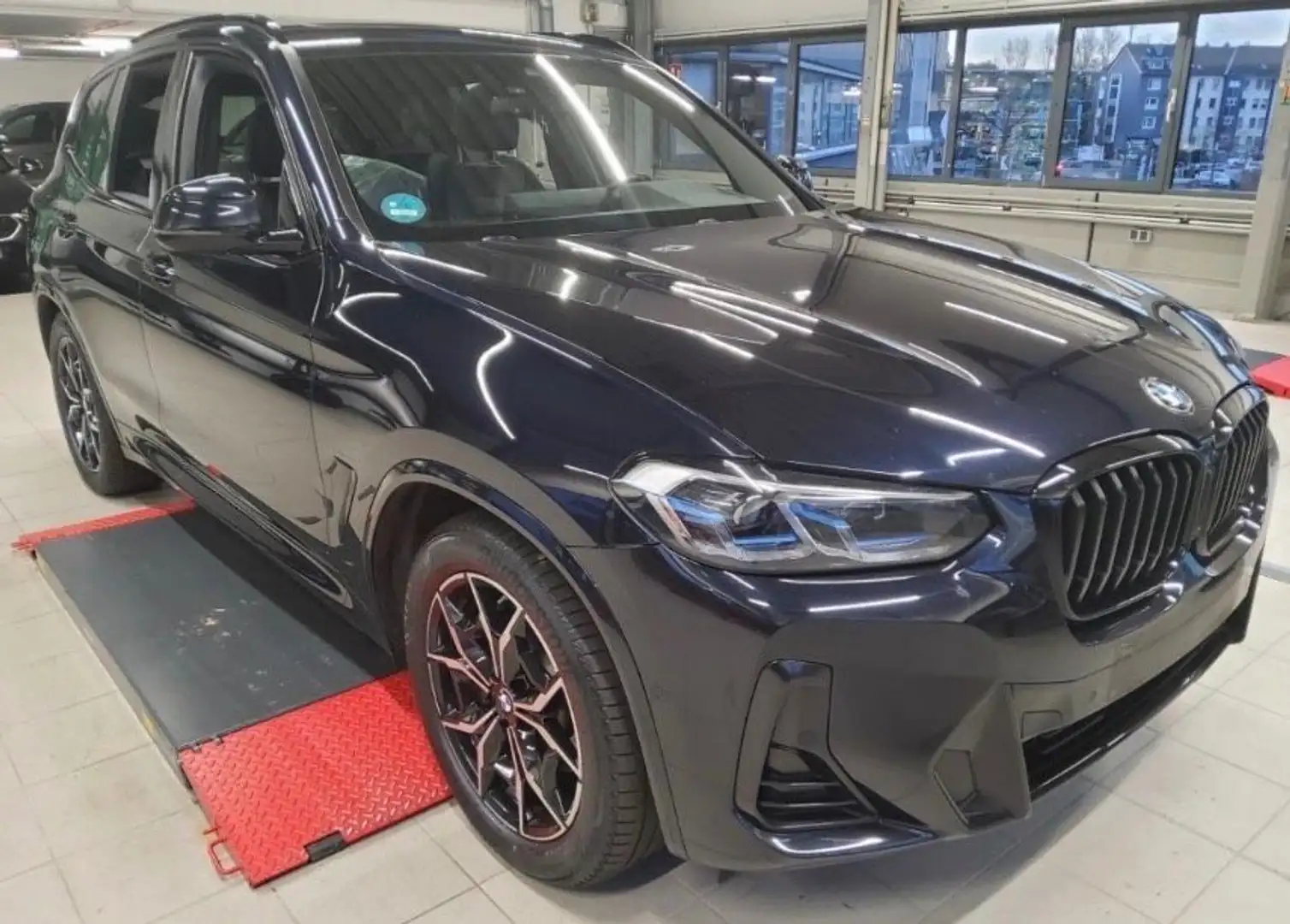 BMW X3 30d M Paket LivePR H/K Memo Pano Kom 1. Hd Zwart - 1