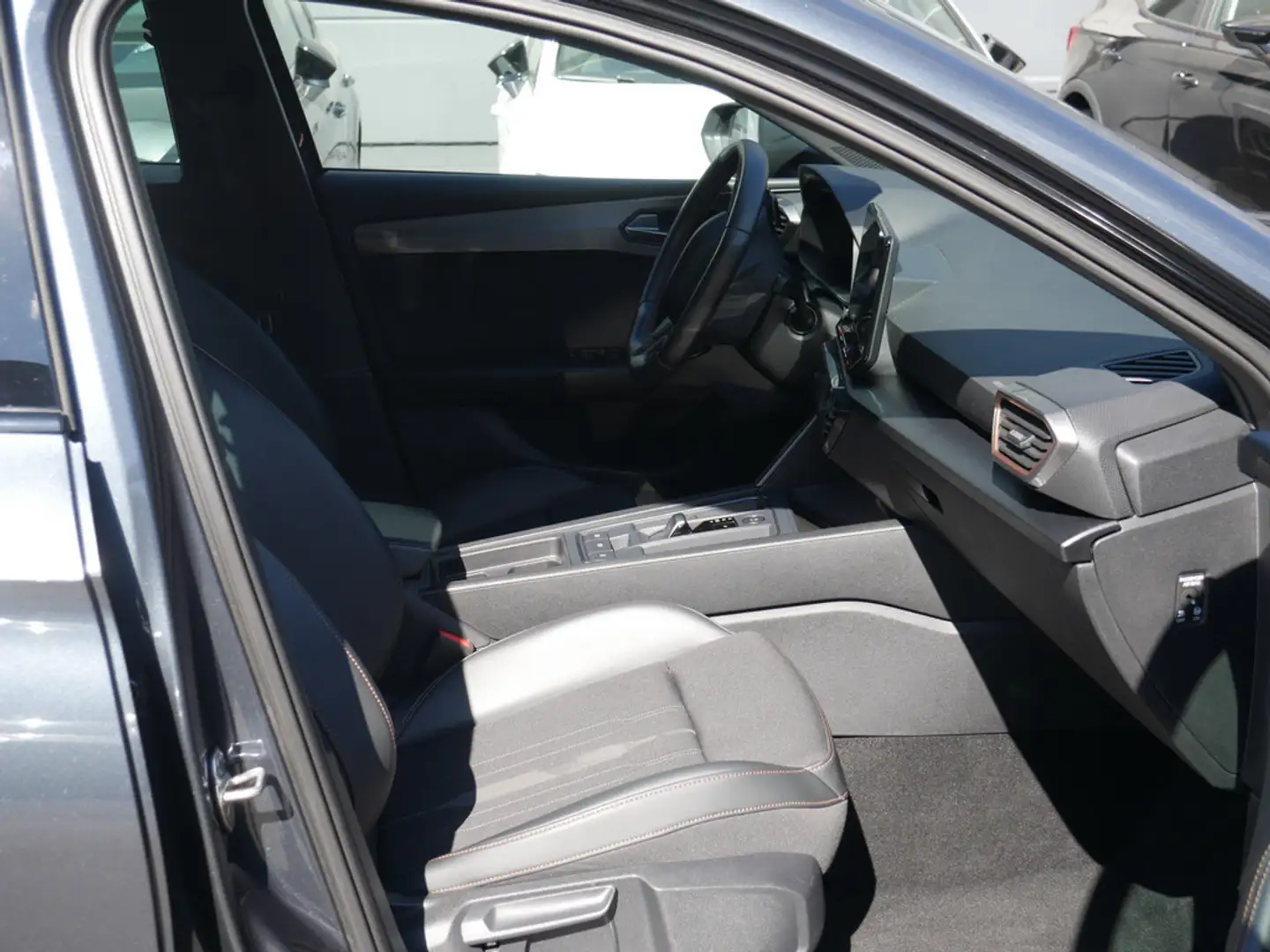 CUPRA Leon 1.4 TSI e-Hybrid VZ SUPERSPORT ACC LED Grau - 2