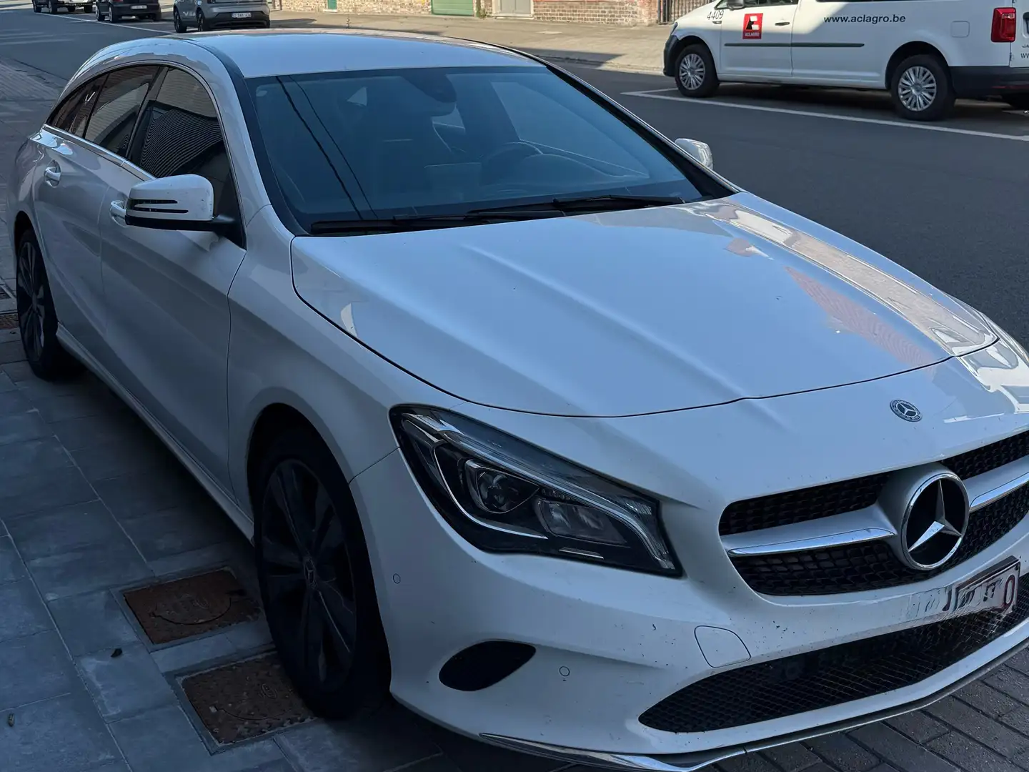 Mercedes-Benz CLA 200 CLA Shooting Brake Blanc - 2
