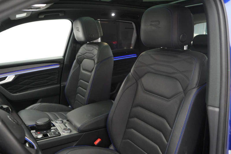 Volkswagen Touareg 3.0 V6 e-Hybrid 4Motion R Pano/Luft/360K — photo 11