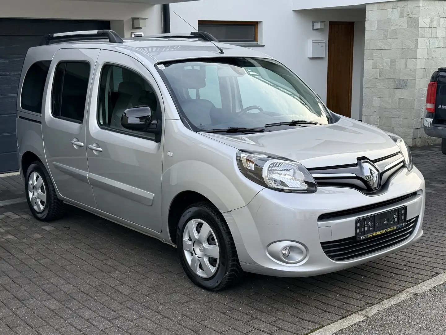 Renault Kangoo Intens 5 Sitzer Pickerl Neu !! Grau - 2