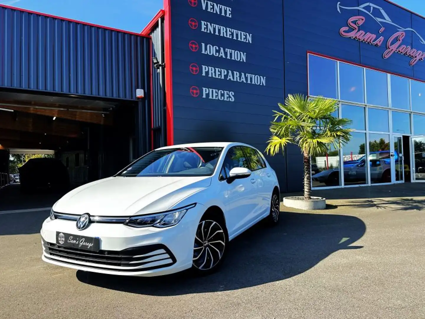 Volkswagen Golf 1.5 TSI EH 150ch Life Business Hybride 2020 - 1