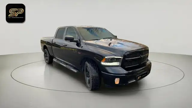 Dodge RAM 1500 Bighorn 5.7 V8 HEMI 401 ch * Double Cab * Lon