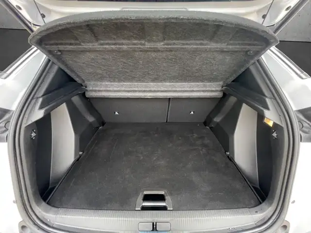 Peugeot 2008 view 7