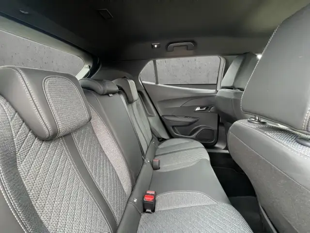Peugeot 2008 view 14