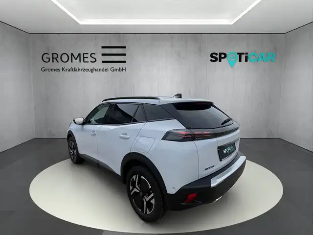 Peugeot 2008 view 5