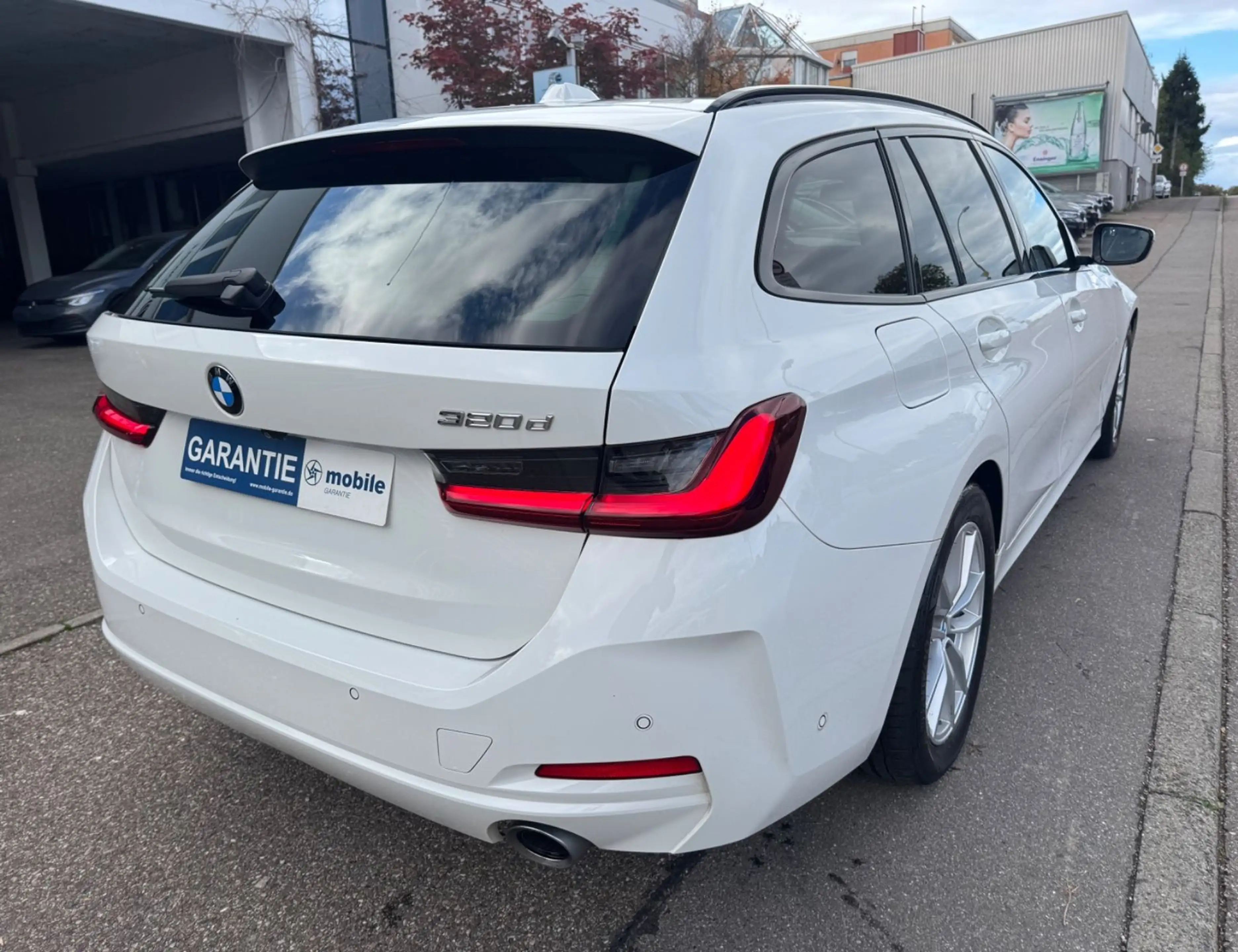 BMW 320 d Touring Navi LED Kamera Memory HUD AHK 1.H — photo 6