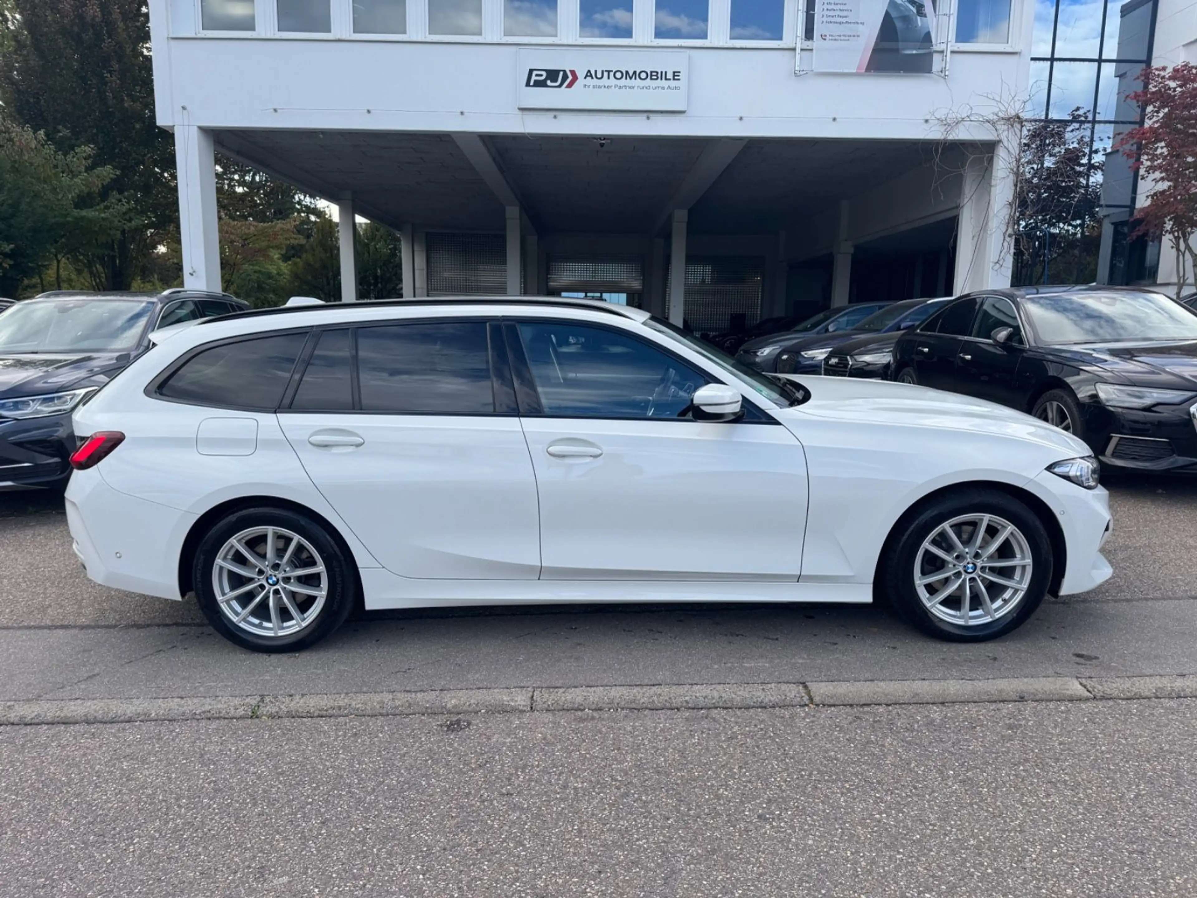 BMW 320 d Touring Navi LED Kamera Memory HUD AHK 1.H — photo 7