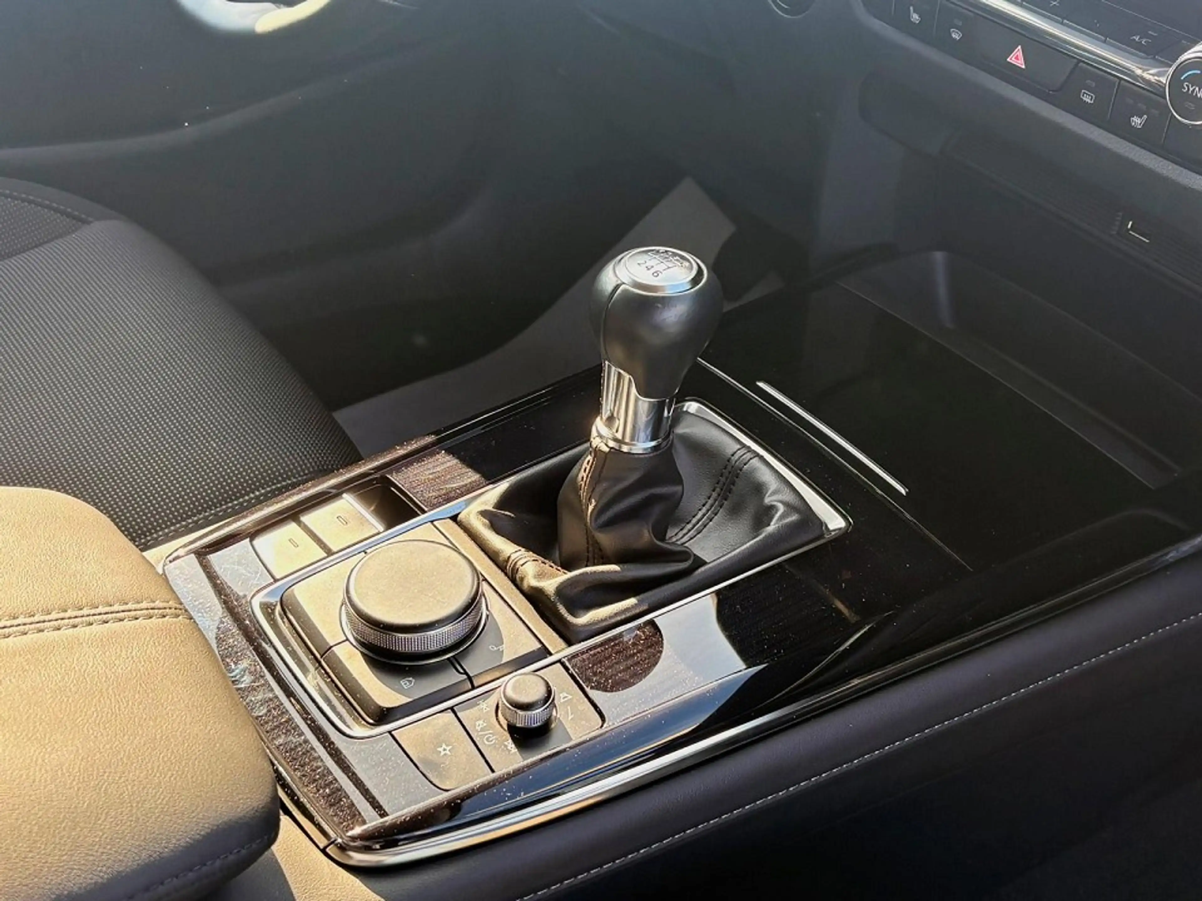 Mazda CX-30 SKYACTIV-G 2.0 150PS M Hybrid SEL. PRE-P A18 — photo 5