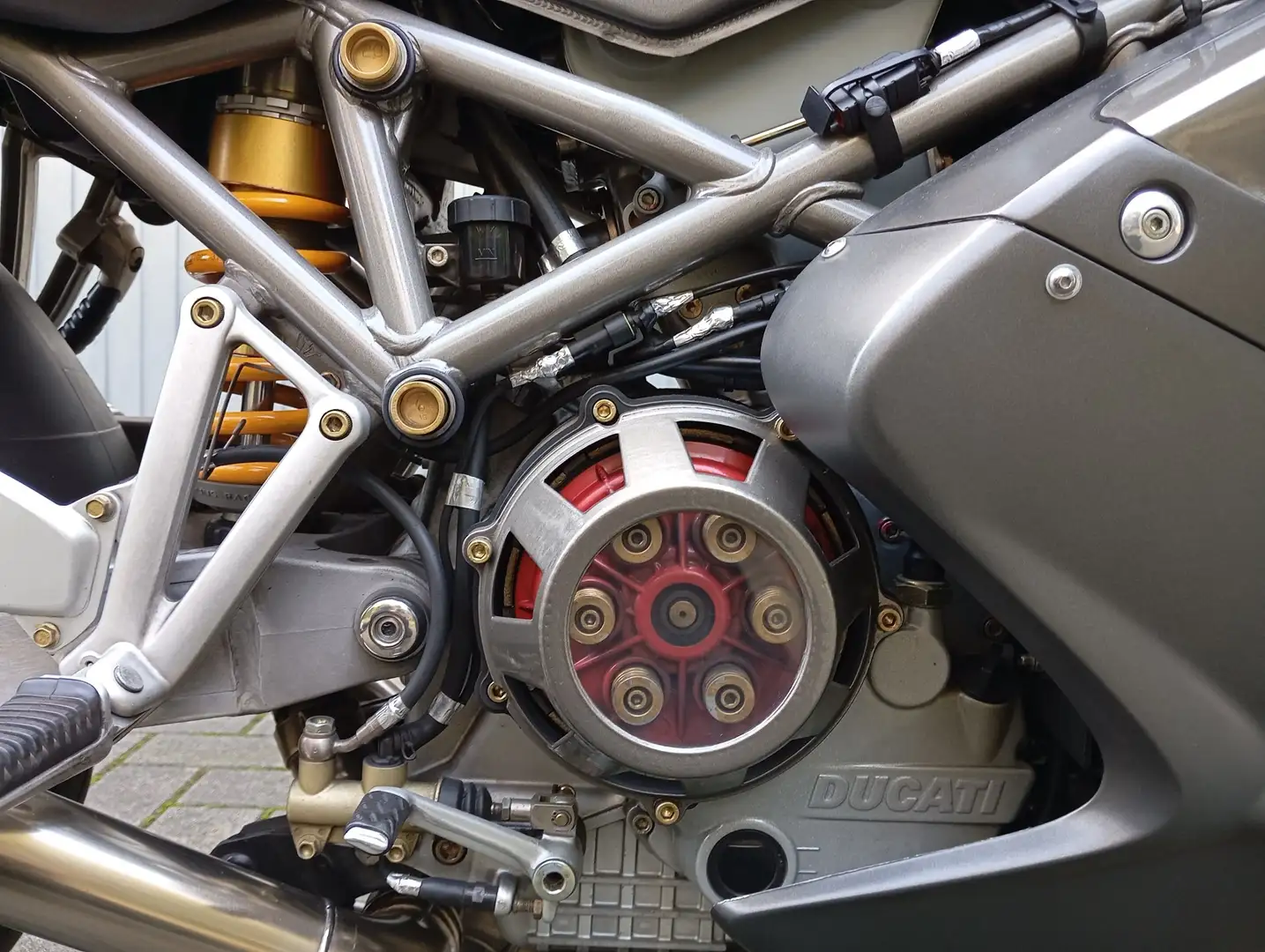 Ducati 996 Gris - 2