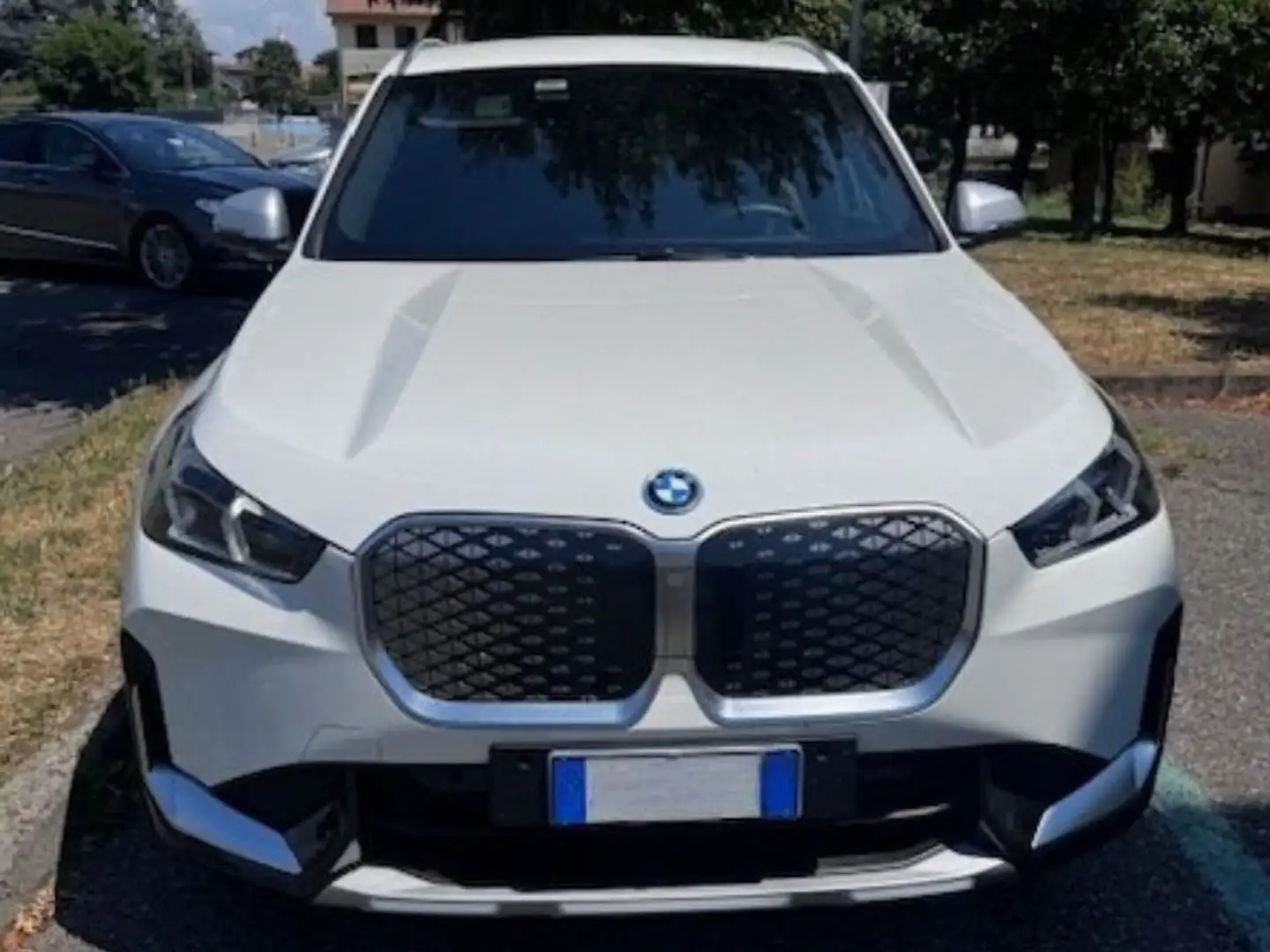 BMW iX1 X1 U11 edrive 20 Limited Edition X-Line Bianco - 1