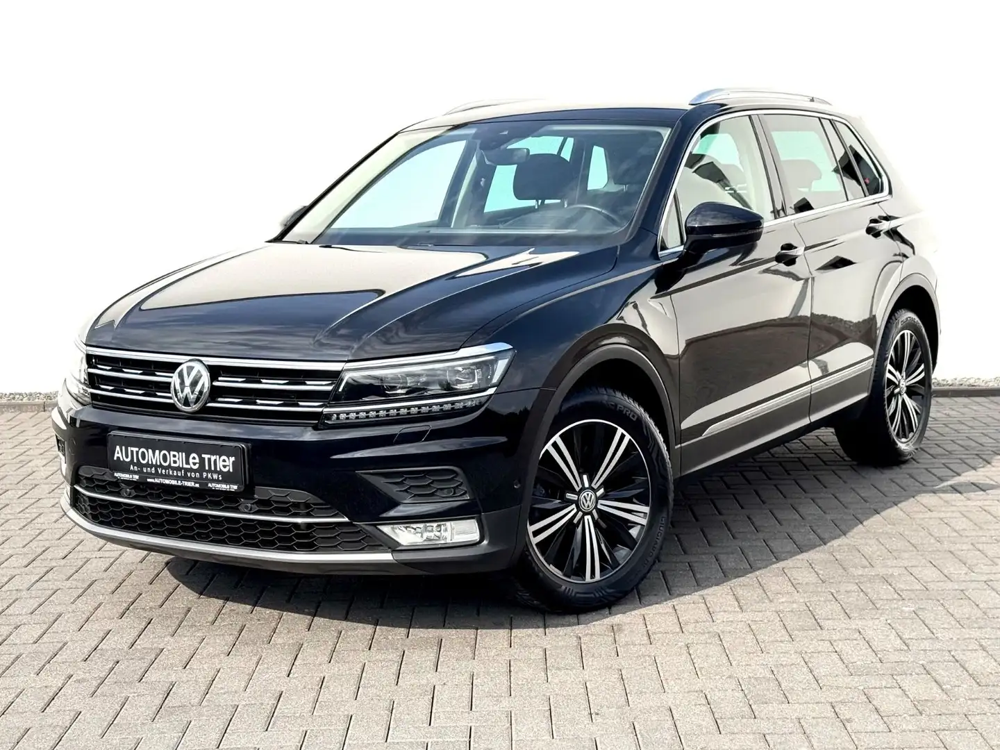 Volkswagen Tiguan Highline 2.0 TSI DSG 4Motion /LED/ACC/HUD Fekete - 1