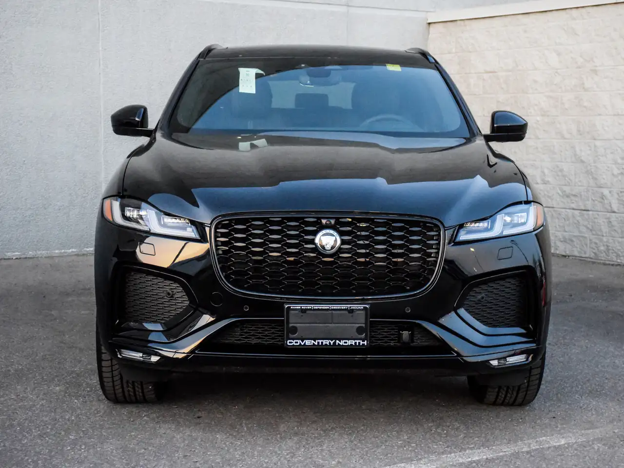 Jaguar F-Pace снимка Jaguar F-Pace