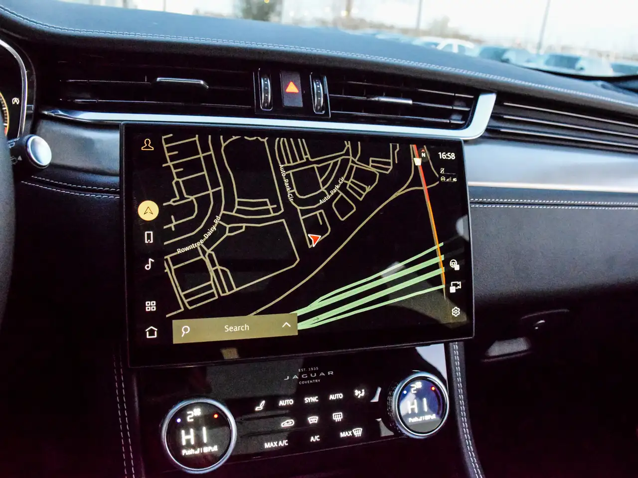 Jaguar F-Pace снимка Jaguar F-Pace