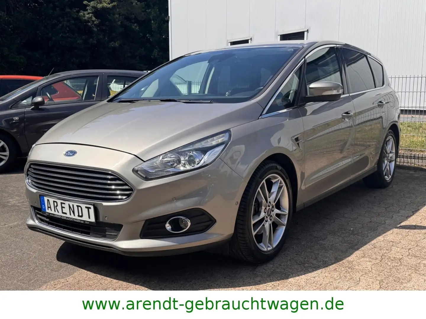 Ford S-Max S-MAX Titanium *Automatik/AHK/PDC* Silber - 1