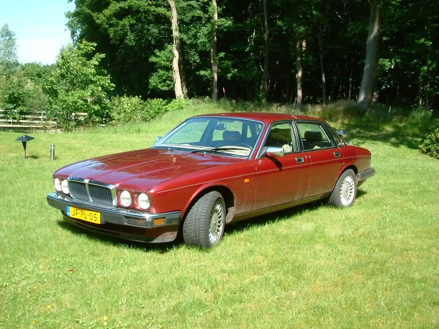 Jaguar XJ40 S-Type 6.0 V12 Rouge - 2