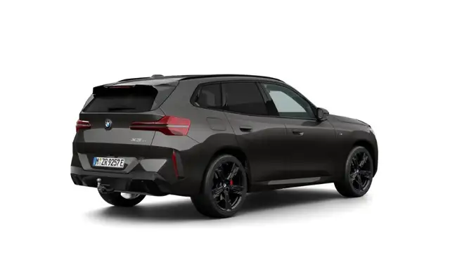 BMW X3 view 3