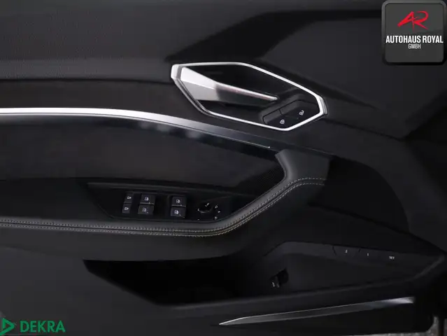 Audi E-Tron view 15